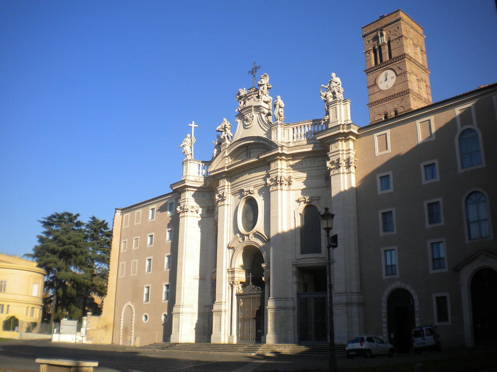 B&B La Finestra Di Fronte Rome Buitenkant foto